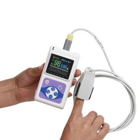 Máy đo nồng độ oxy trong máu cầm tay có dây Contec CMS60D cho trẻ sơ sinh an toàn khi sử dụng