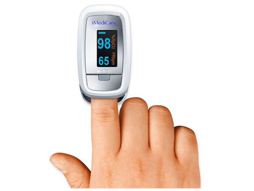Máy đo nồng độ oxy trong máu SpO2 và nhịp tim iMedicare iOM-A6 thiết kế nhỏ gọn